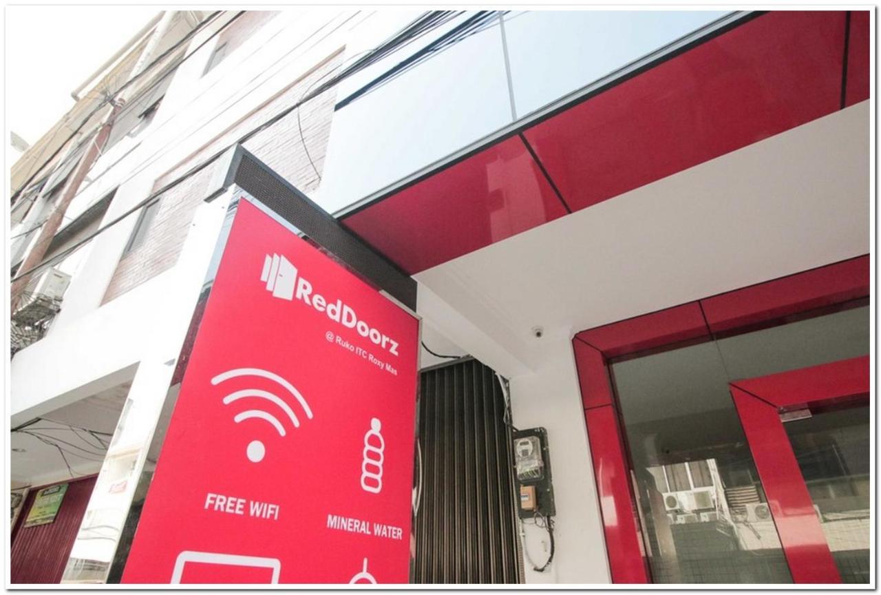 Reddoorz @ Ruko Itc Roxy Mas Otel Cakarta Dış mekan fotoğraf