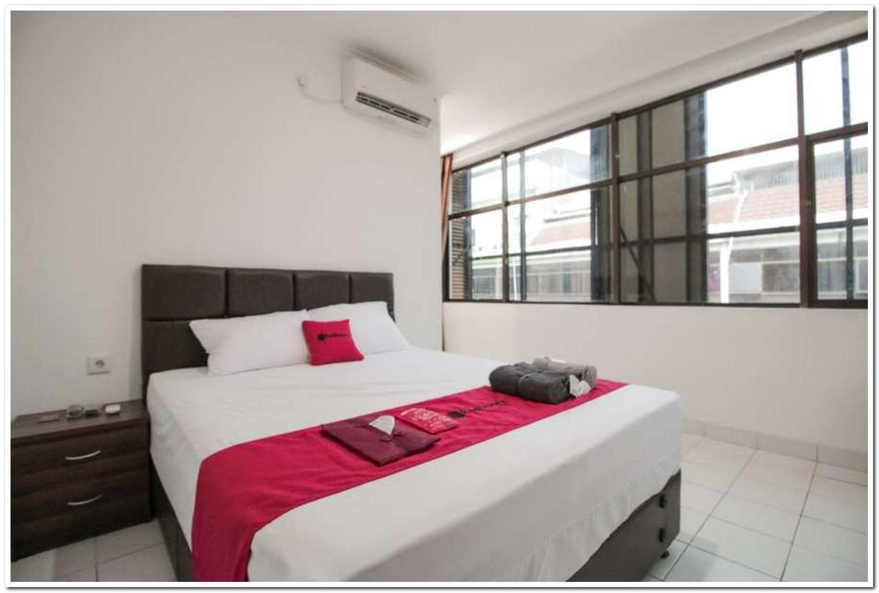 Reddoorz @ Ruko Itc Roxy Mas Otel Cakarta Dış mekan fotoğraf