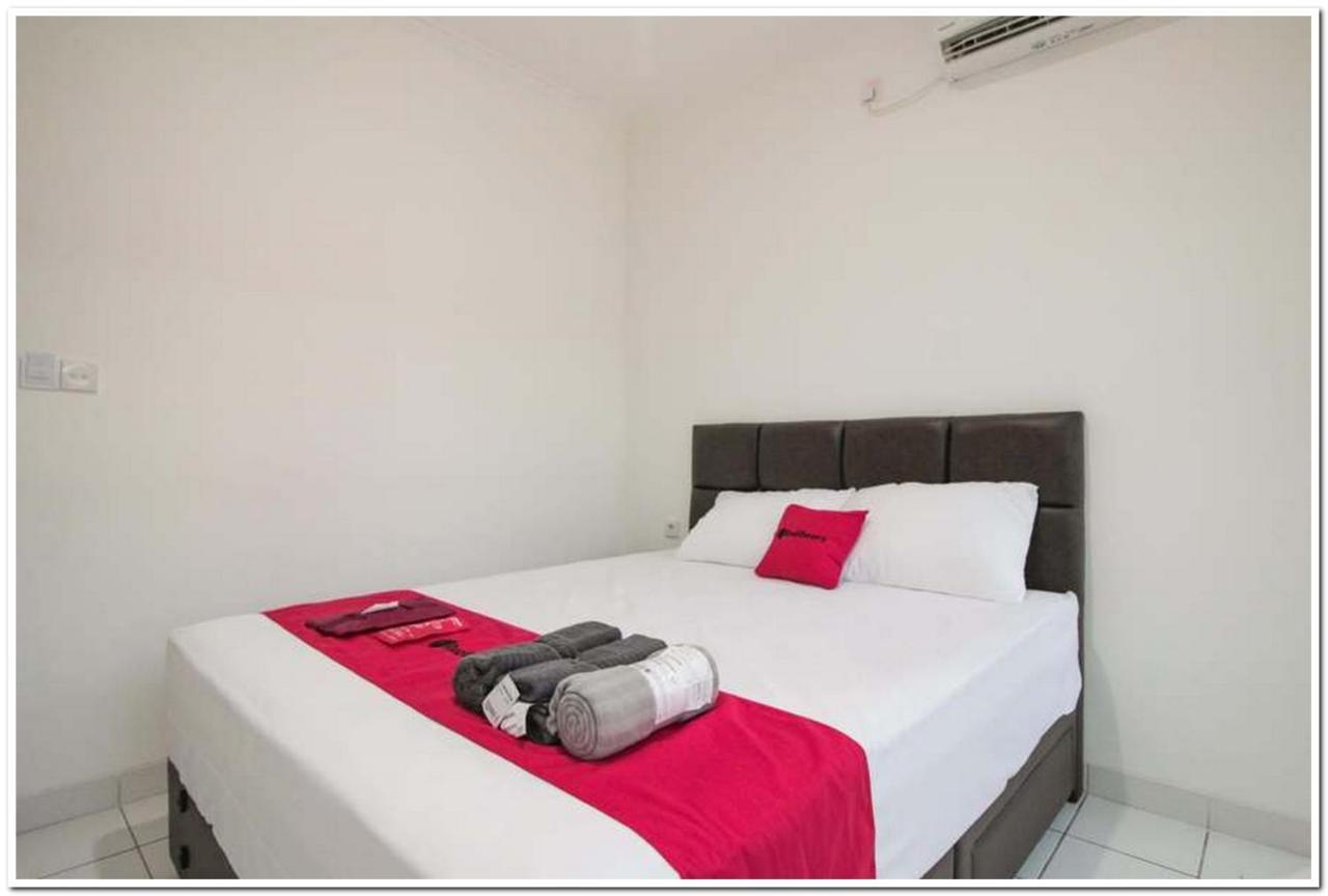 Reddoorz @ Ruko Itc Roxy Mas Otel Cakarta Dış mekan fotoğraf